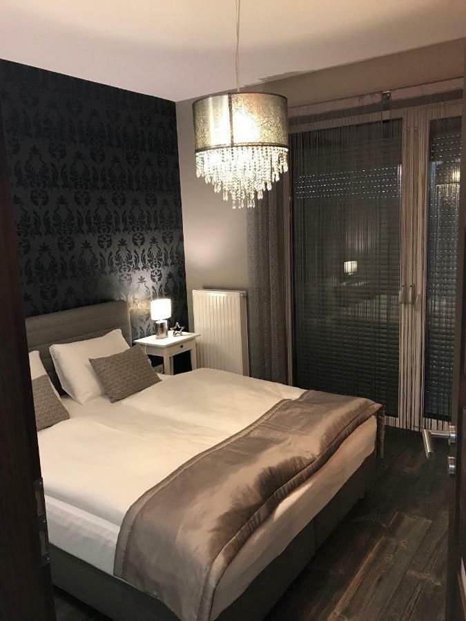 Orient Suite Sárvár Extérieur photo